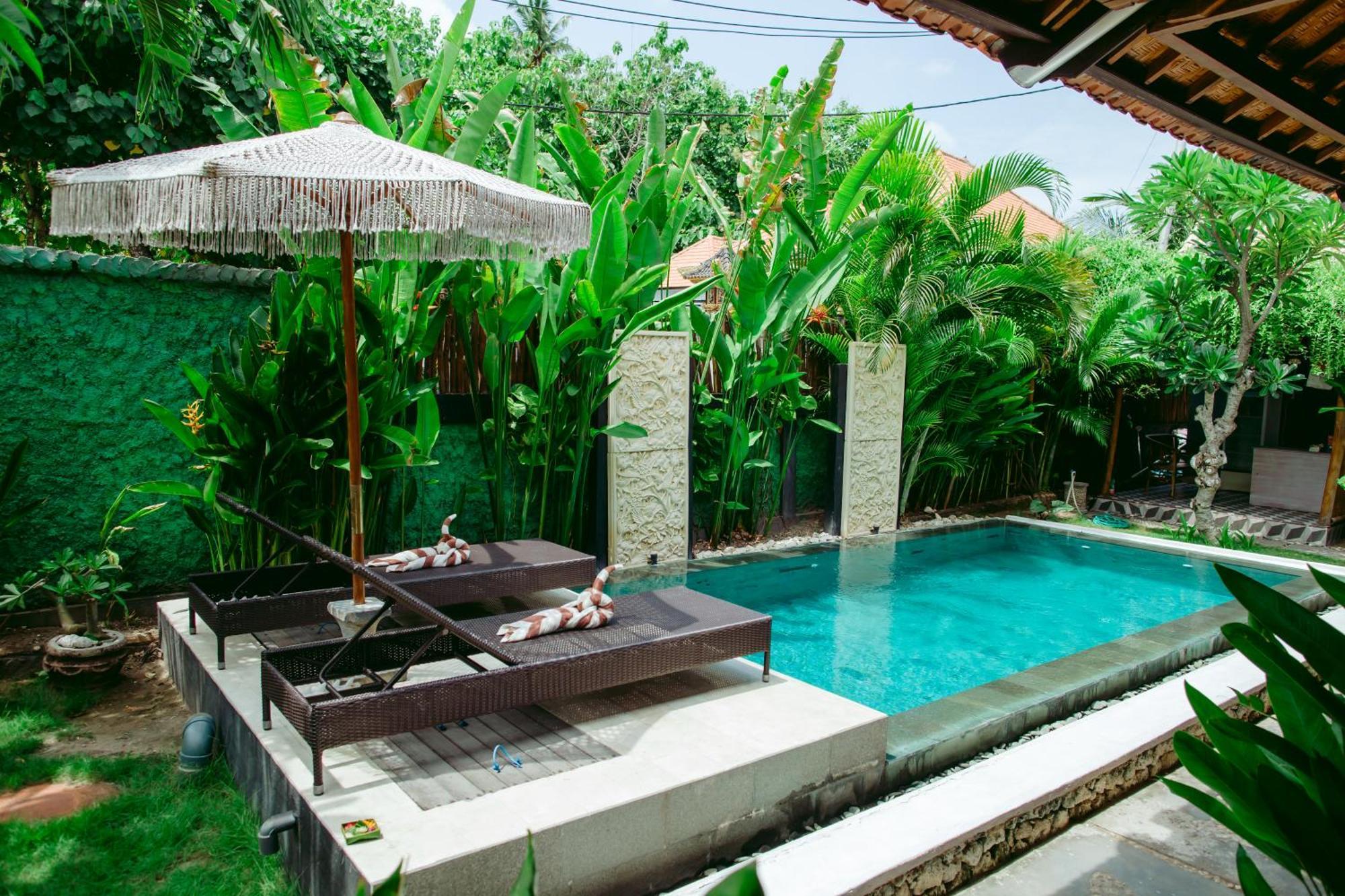 Kinton Guesthouse Batununggul Exterior photo