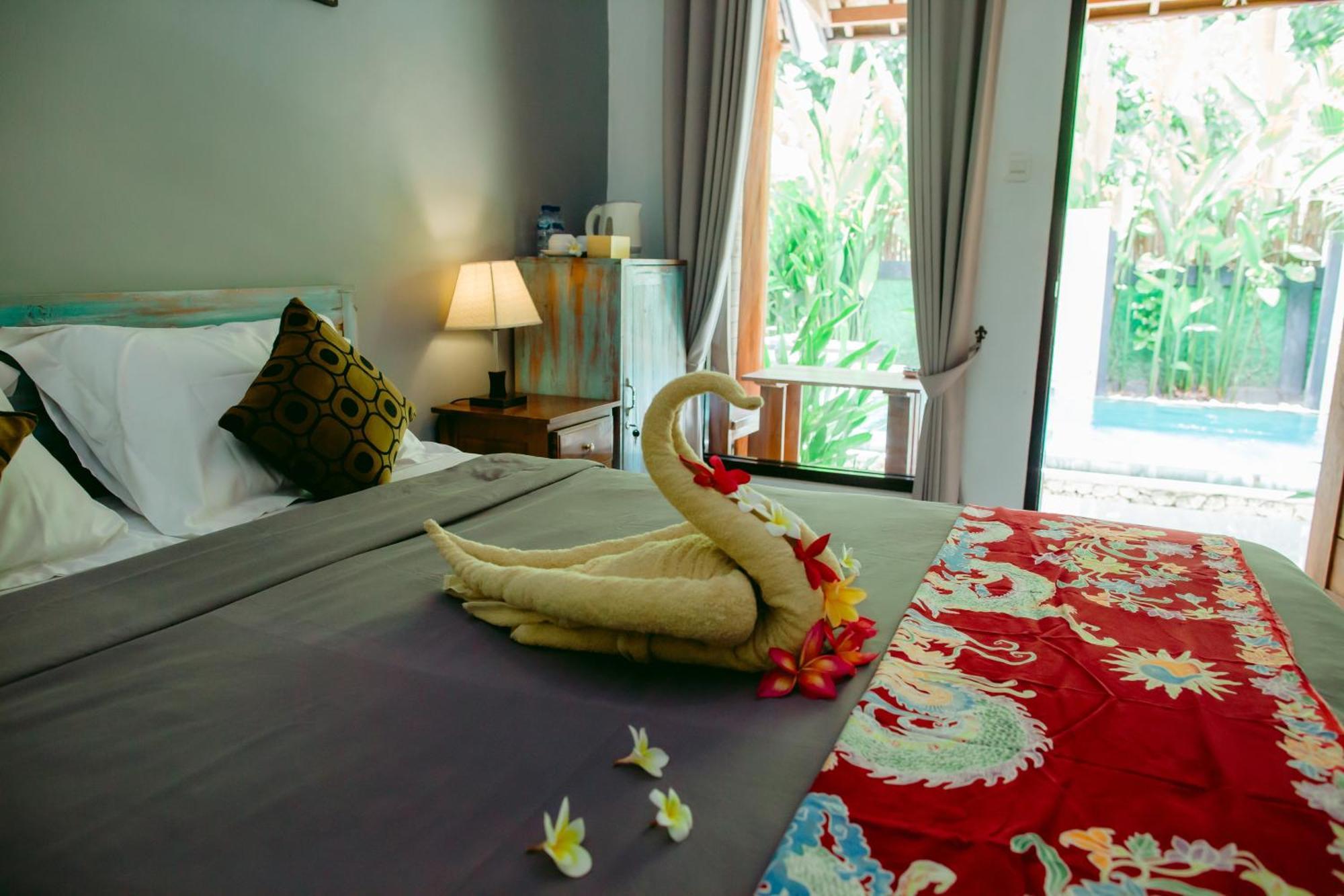 Kinton Guesthouse Batununggul Exterior photo