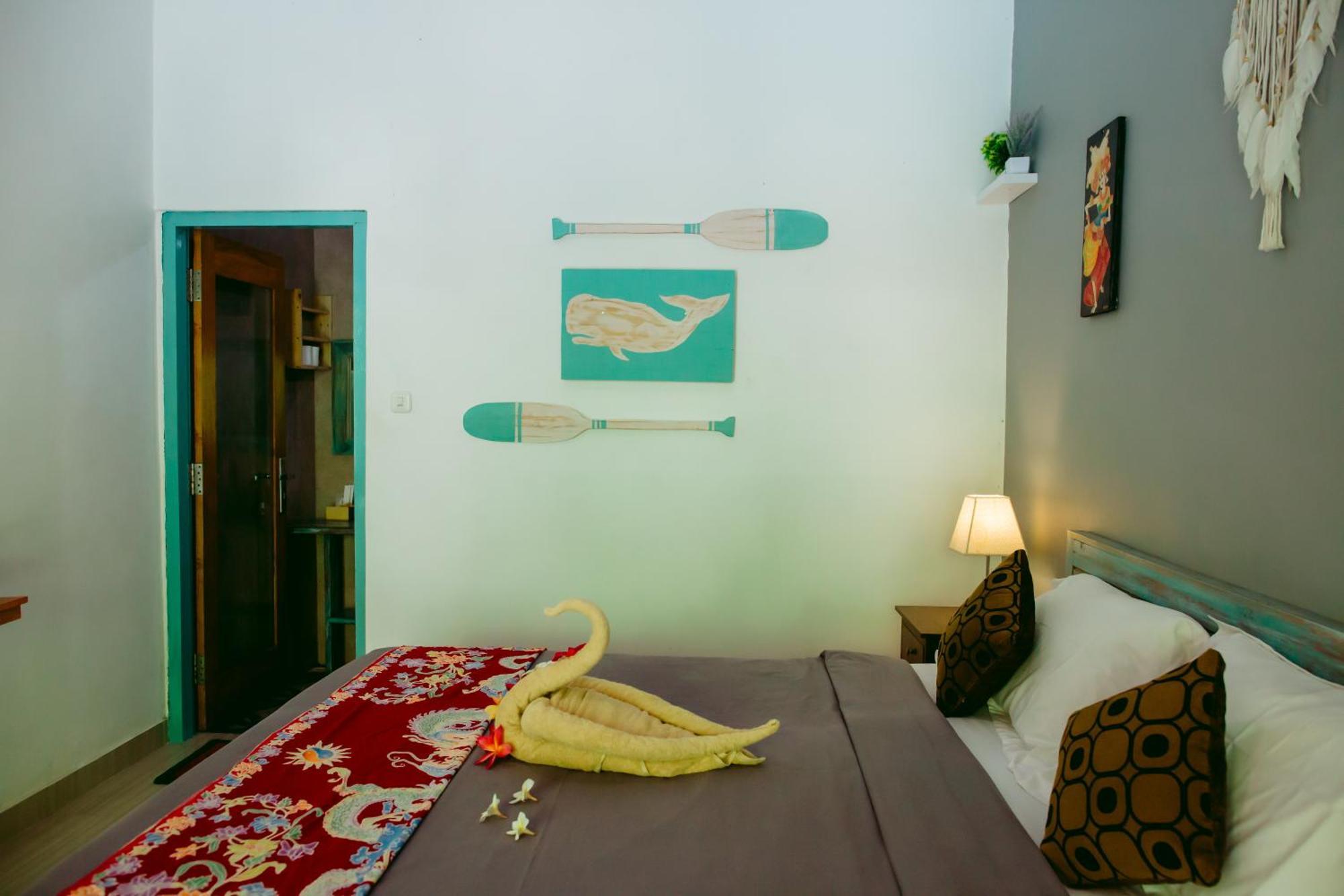 Kinton Guesthouse Batununggul Exterior photo