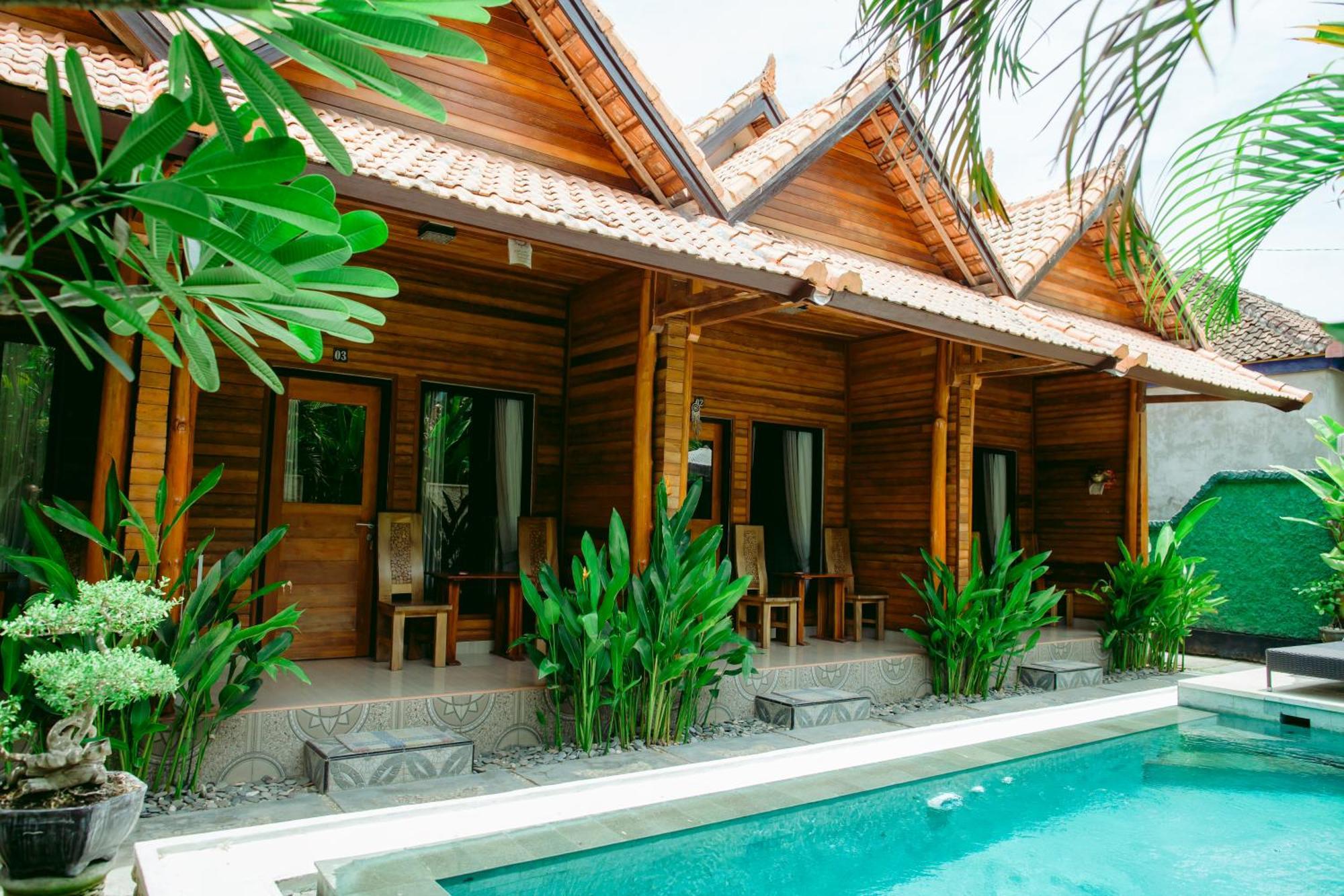 Kinton Guesthouse Batununggul Exterior photo