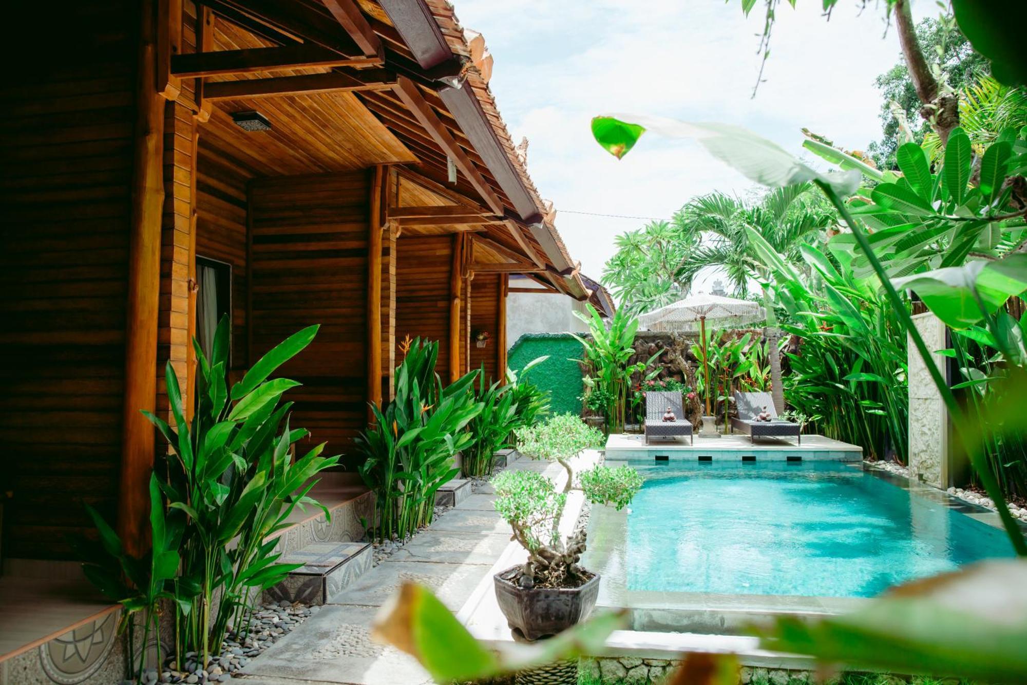 Kinton Guesthouse Batununggul Exterior photo